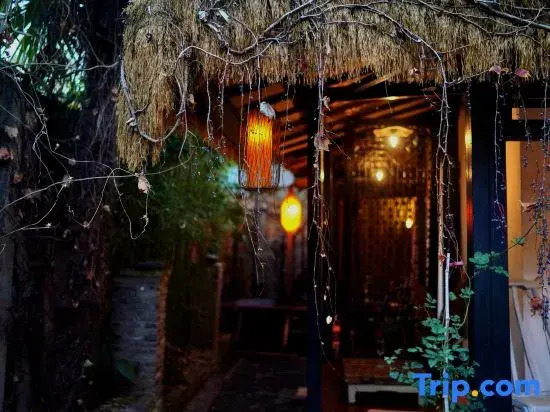 The Manci Jiangnan Courtyard Airbnb