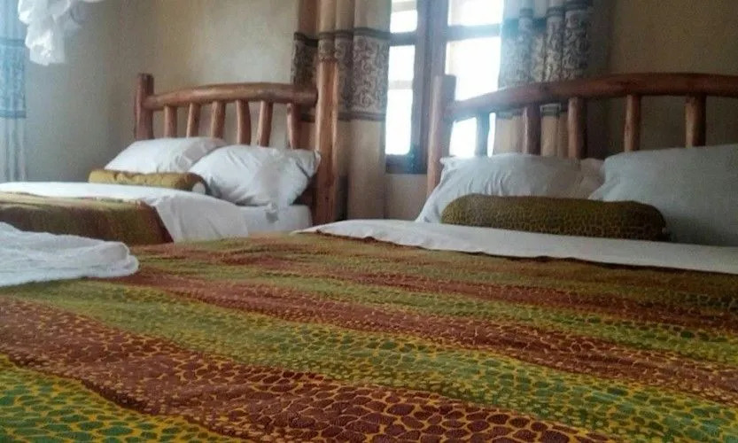Tembo Safari Lodge