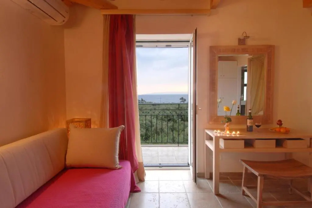 Cardamilia Suites