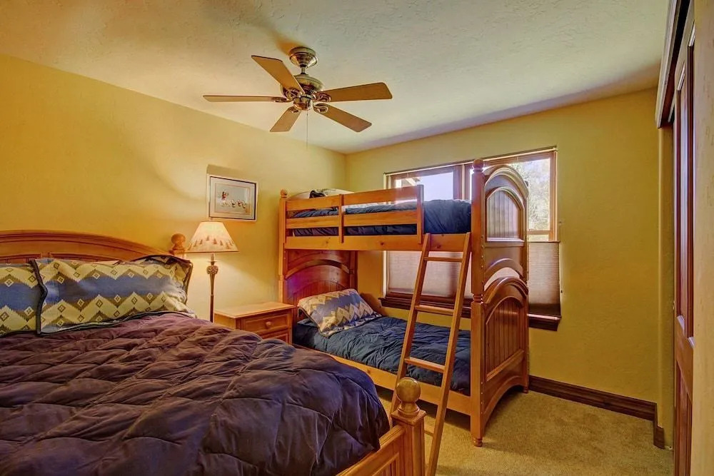 Highland Greens Linden 3 Br townhouse by RedAwning