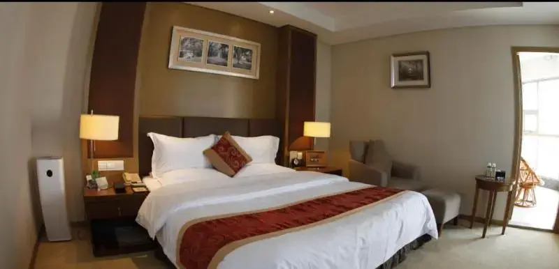 Roying Hotel