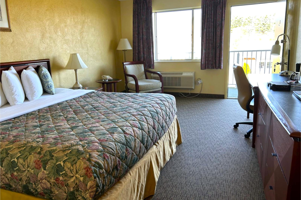 Lake Logan Inn