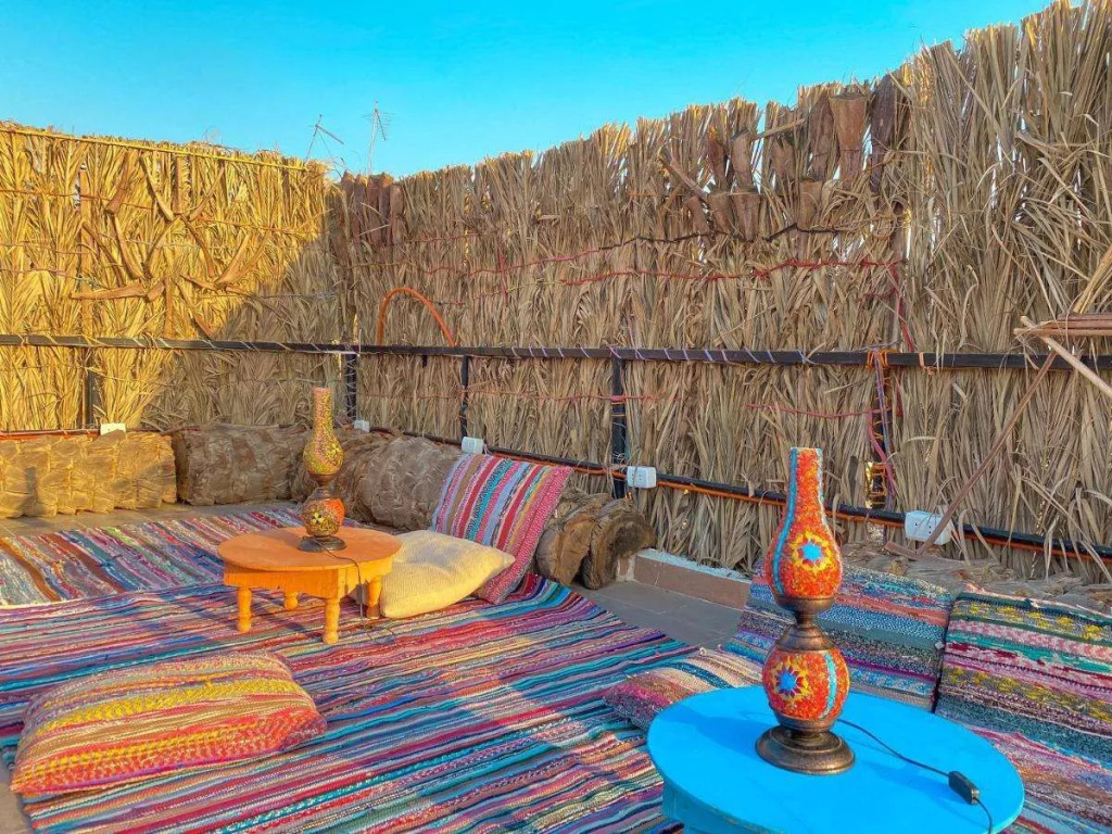 Atlantis Pyramids Inn