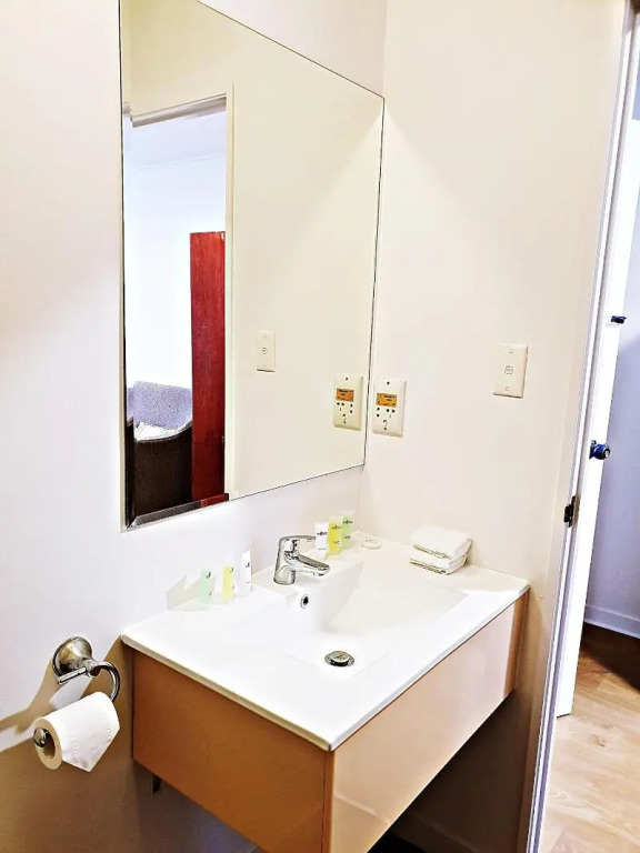 Auckland Airport Easy Hotel