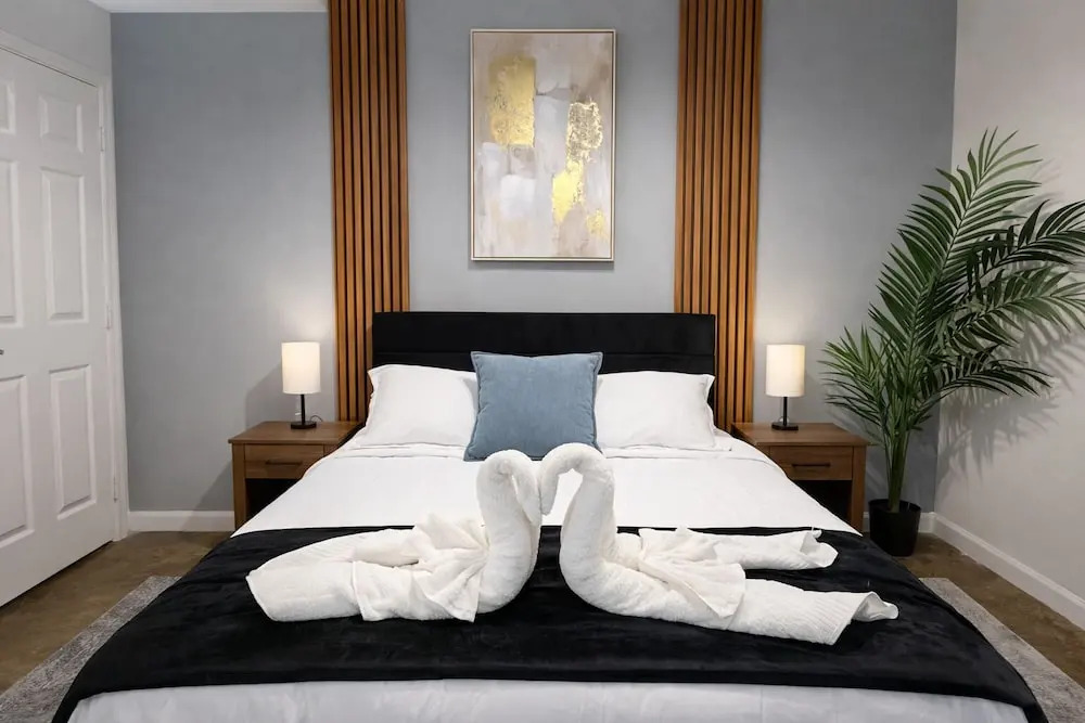Cold Storage by Stylish Stays