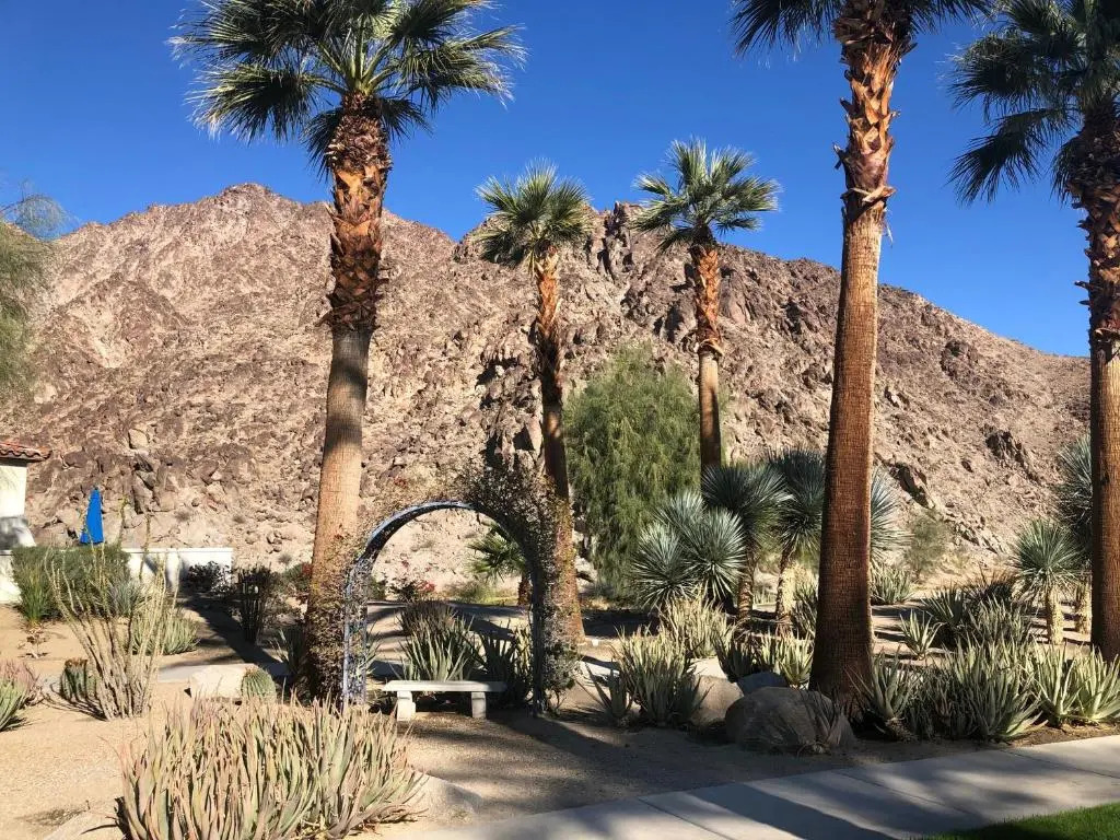 Beautiful Casita with Balcony, La Quinta Legacy Villas