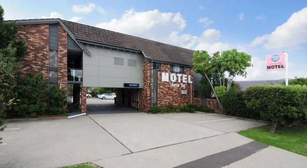 Huskisson Hotel