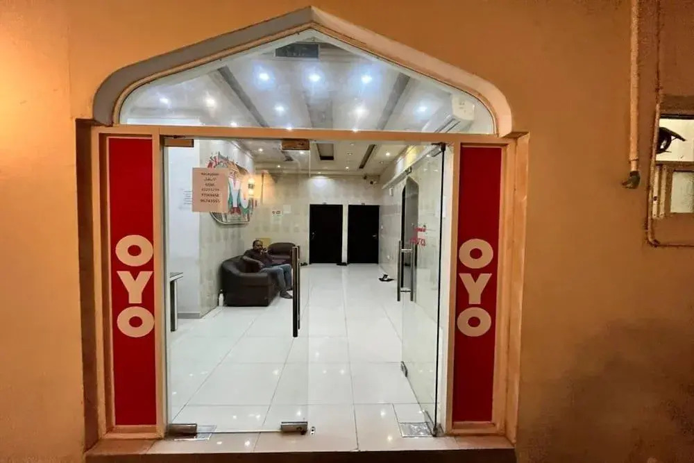 Super OYO 144 Al Tawasi Furnished Apartments