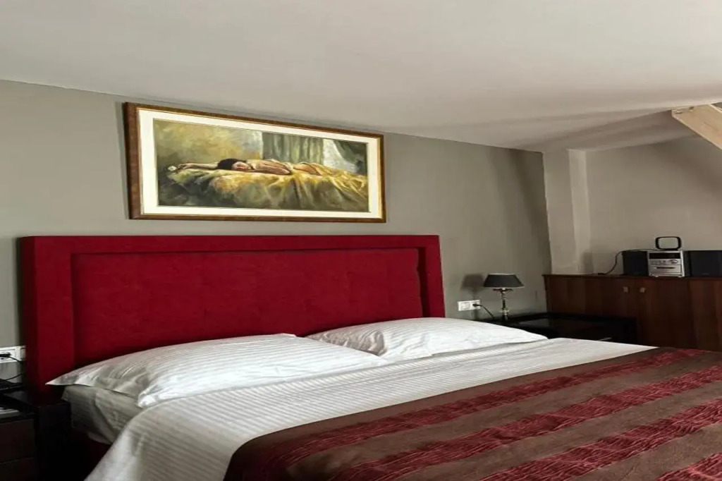 Epavlis Meteora Suites Hotel