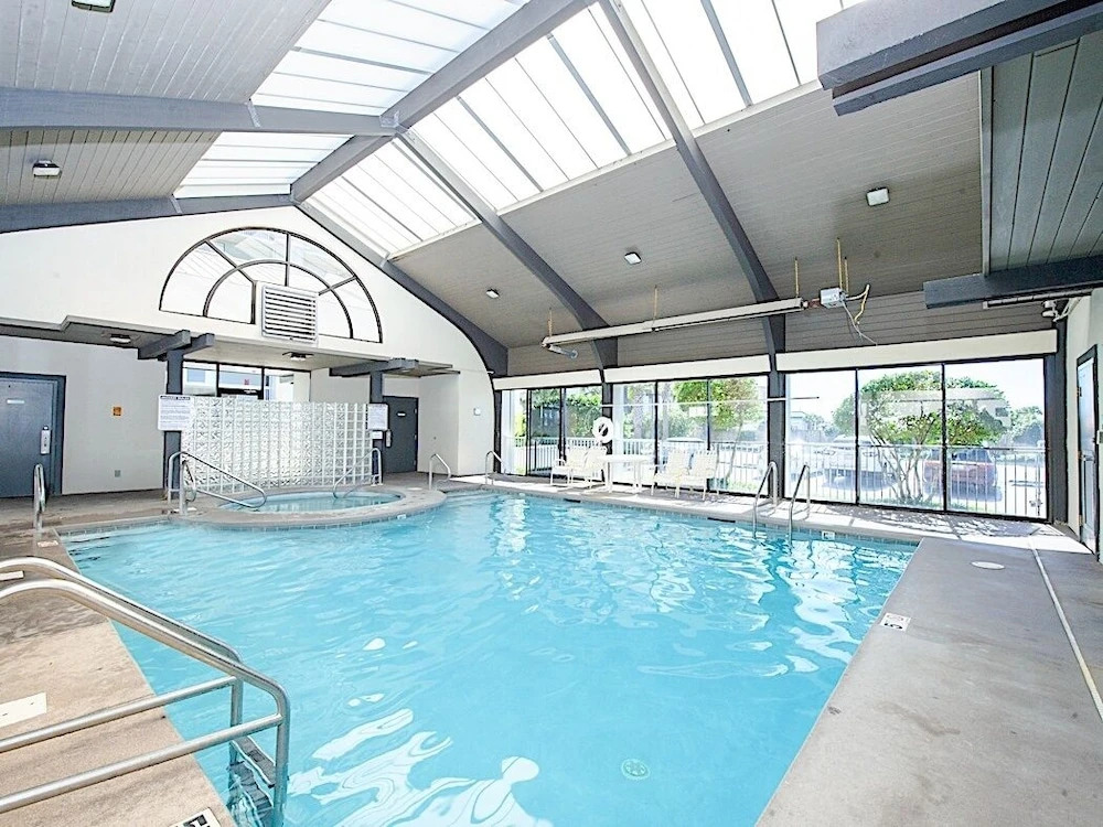 Pelican Pointe 302