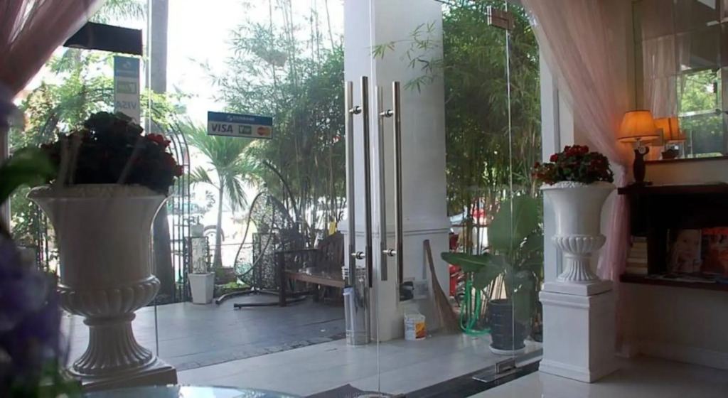 Bizu Hotel II