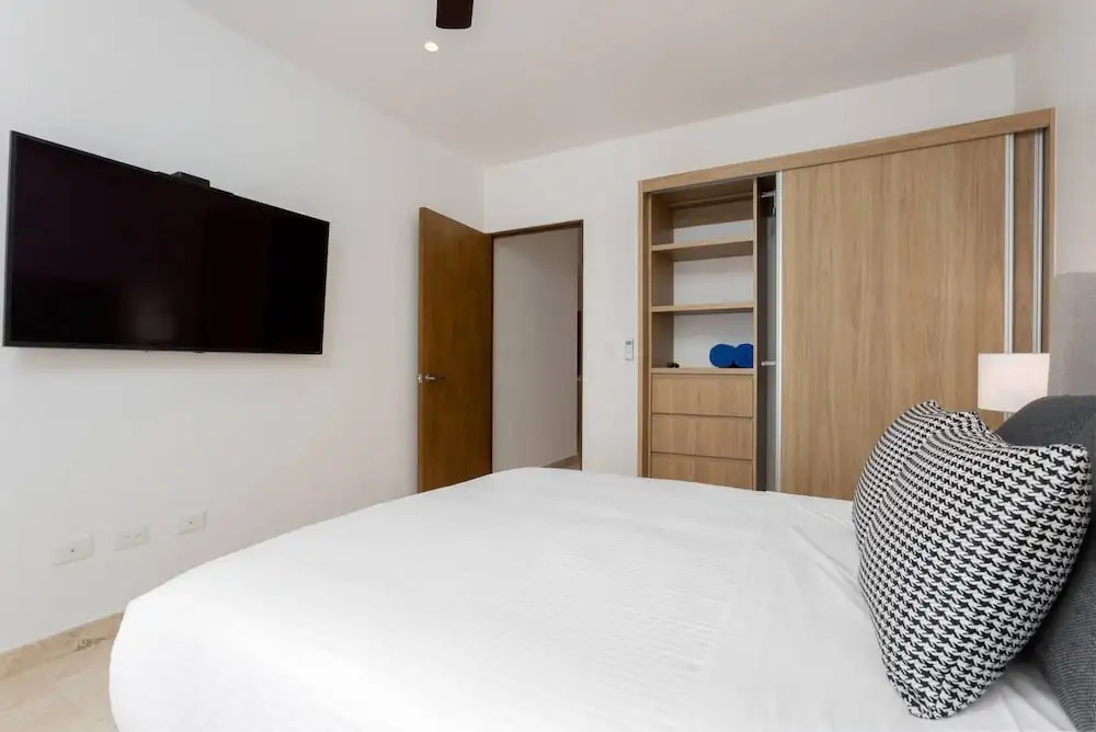 New Condo In Nice Vacation Complex - 5 People