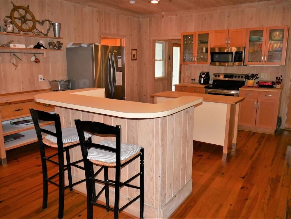 Summersalt - 6 Br Home
