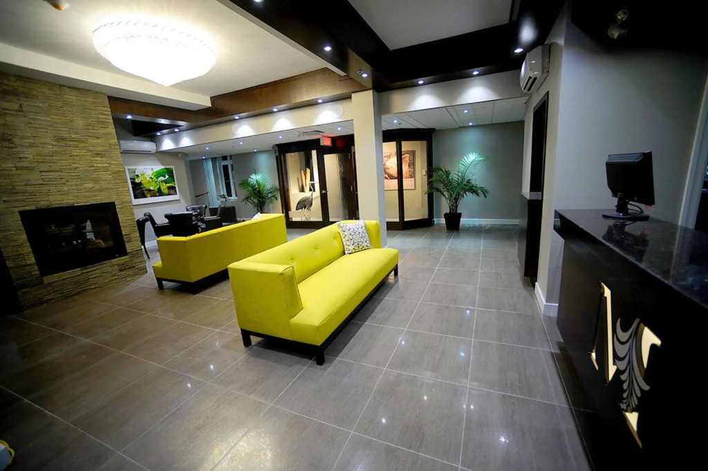 Hotel Montfort