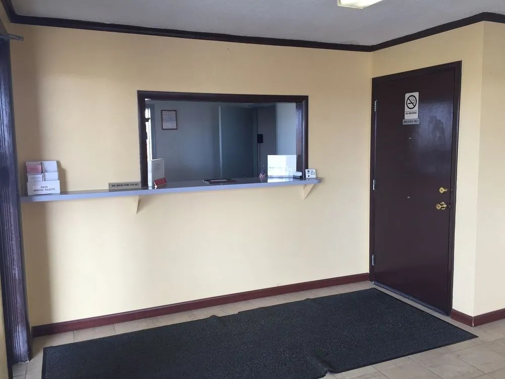 Americas Best Value Inn & Suites - East Toledo/Millbury