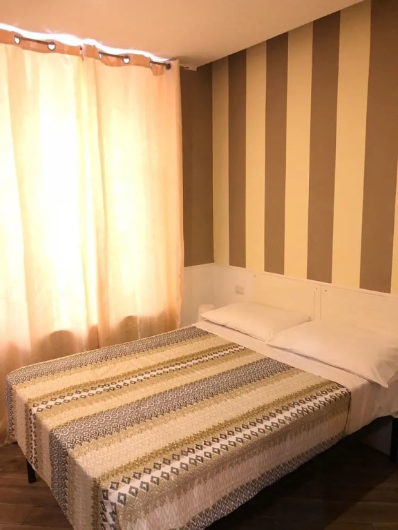 Rent Rooms Colosseum