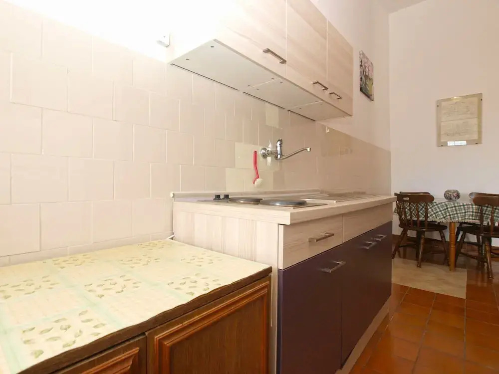 Apartment 1669