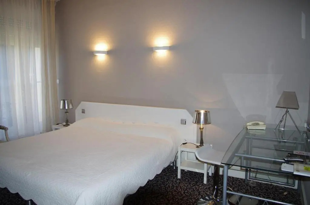 Logis Hôtel & Restaurant - Le Mouton Blanc