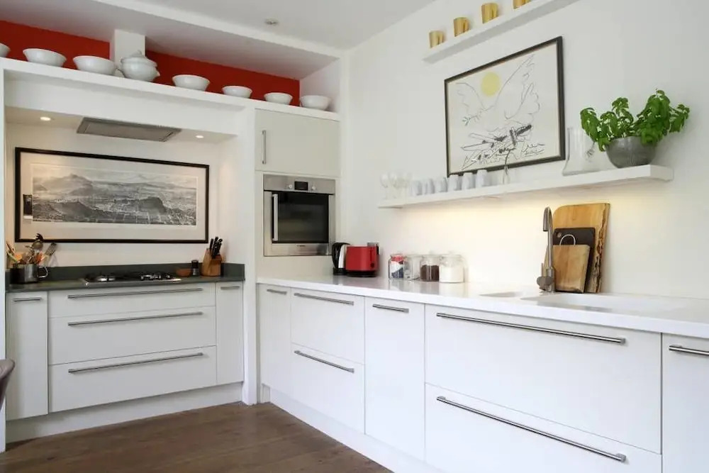 2 Bedroom Basement Flat In Edinburgh