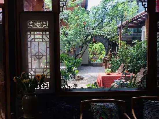 Yueshenghuo Inn