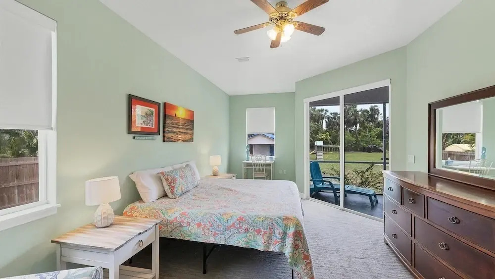 Close To Casey Key Nokomis Beach Pet Friendly Large Yard 3 Bedroom Home