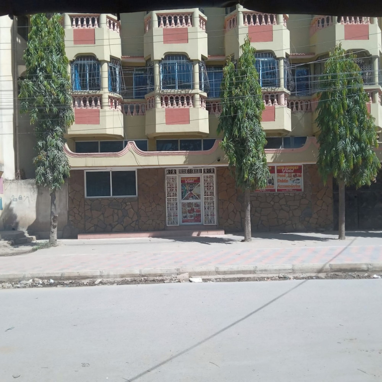 Yomoke Hotel Miritini