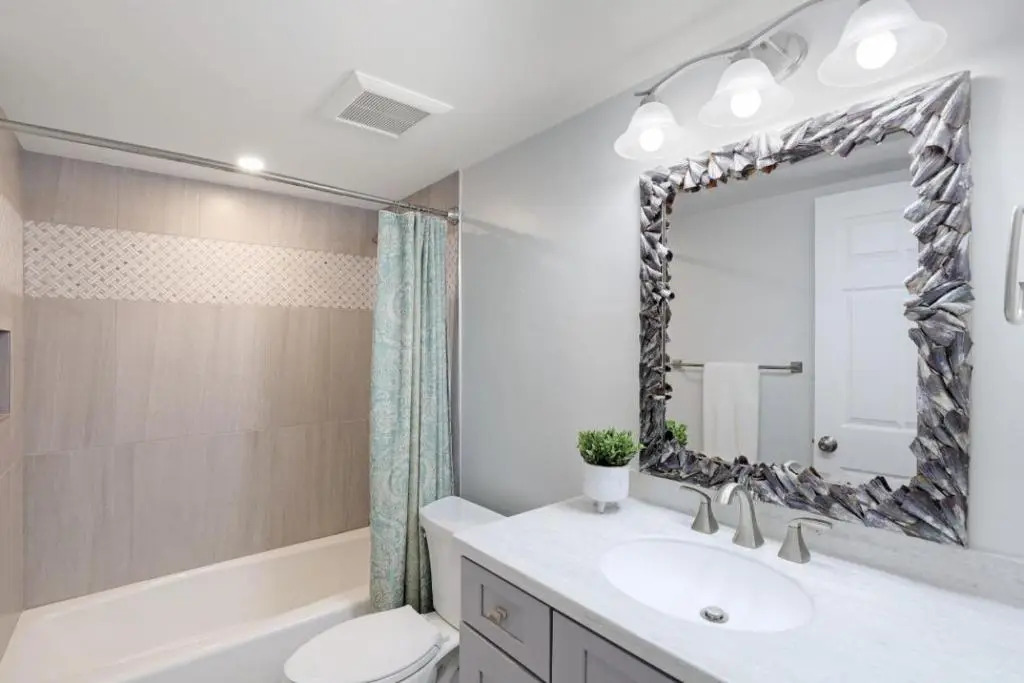 Completely Remodeled 2 Bed 2 Bath I Block Away From Free Beach Access