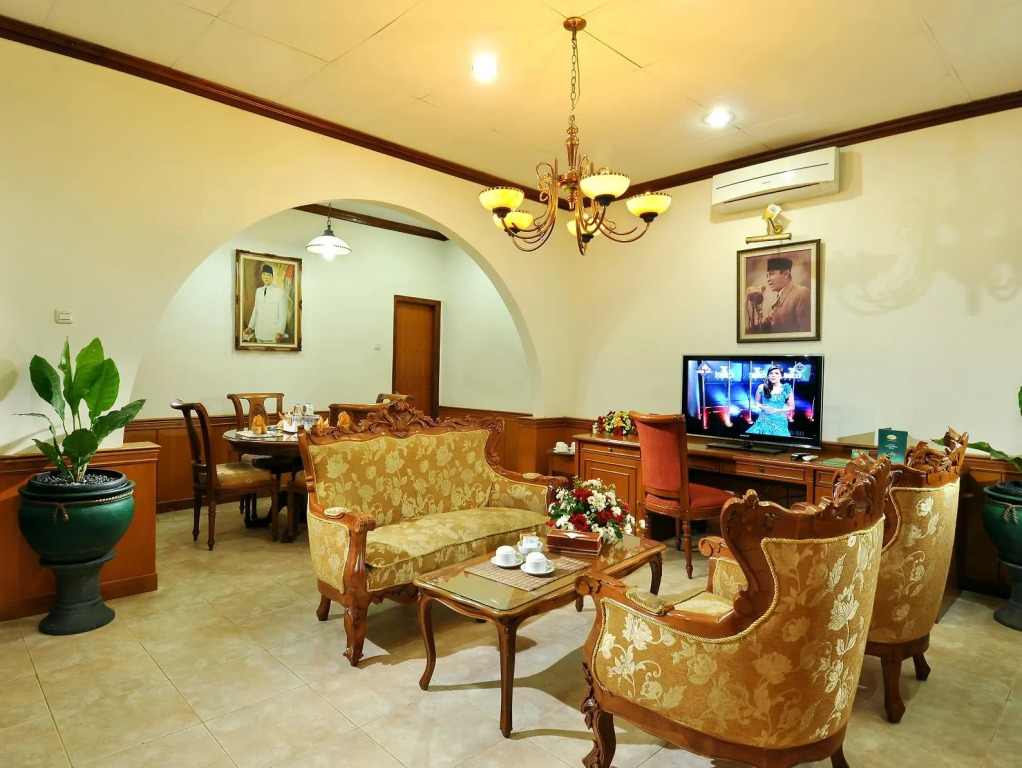 Hotel Dana Solo