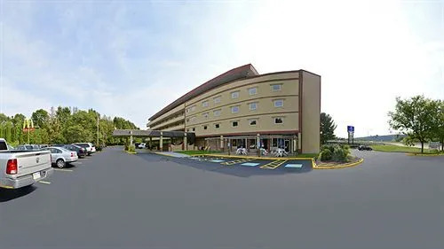 Days Inn by Wyndham Oil City Conference Center