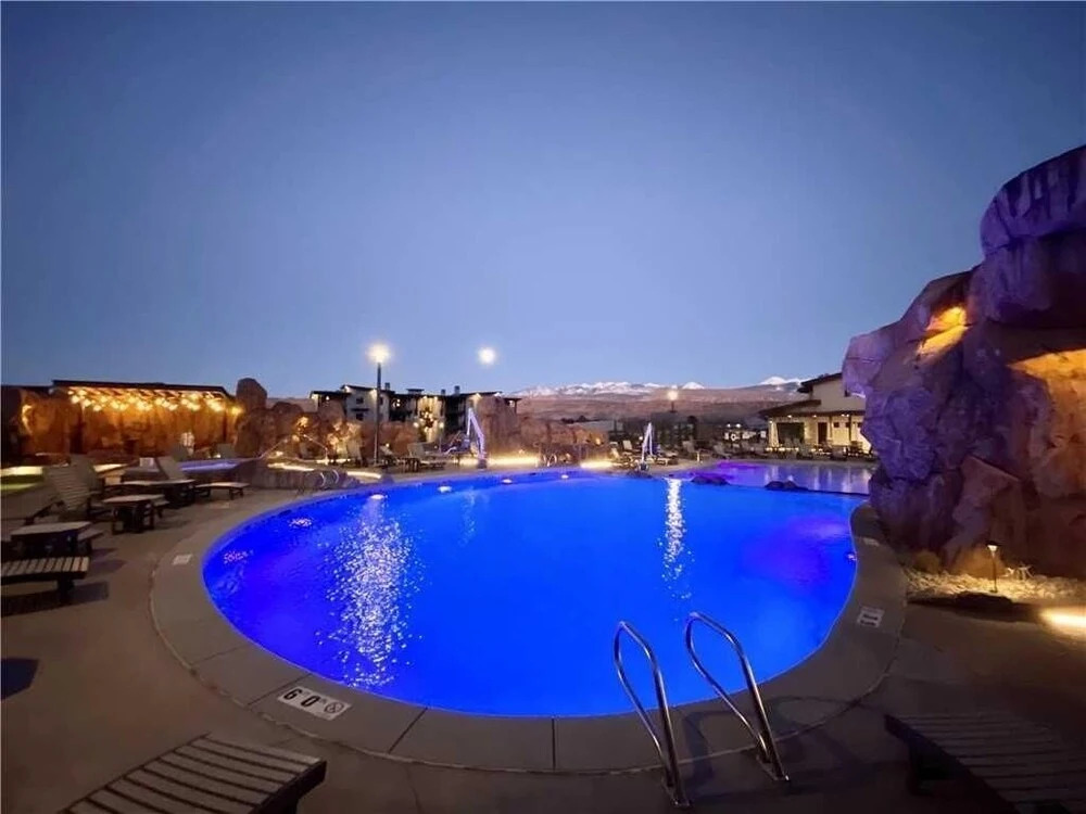 Sage Creek ~ E9 3 Bedroom Condo