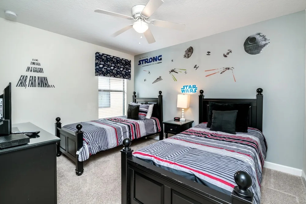 6bed 5Ba Villa Game Room Pool Spa