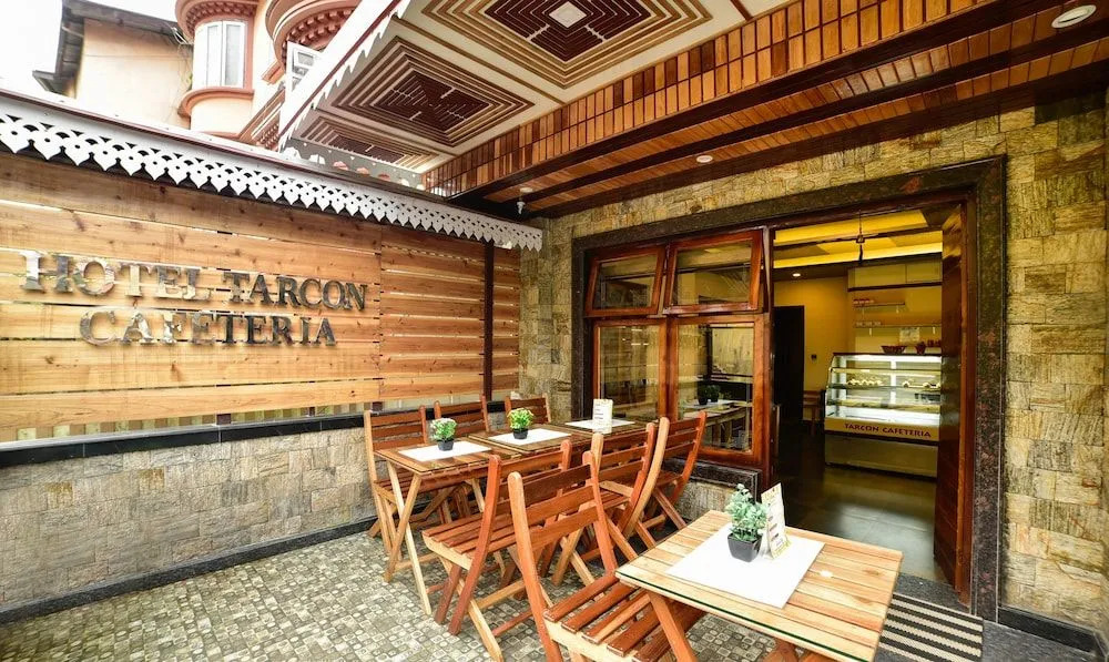 Hotel Tarcon