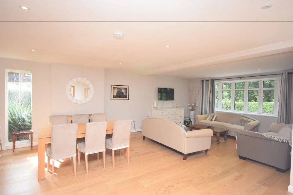 Park View, Midhurst 90758