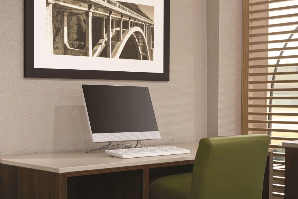 Country Inn & Suites by Radisson, Dunn I-95