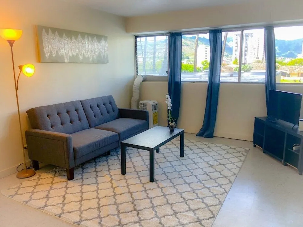 Waikiki Paradise for Families & Friends
