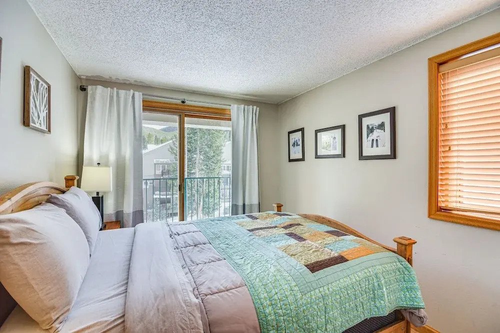 Ski-in/ski-out Winter Park Condo w/ Mountain Views