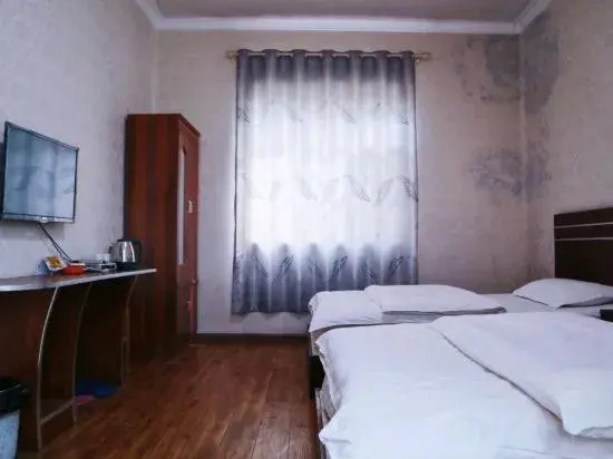 Peace Heyue Hotel
