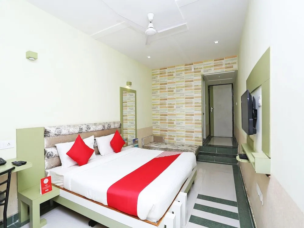 CAPITAL O 16472 Hotel Shree Balram International