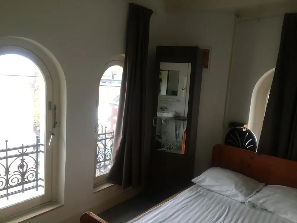 CS Hotel