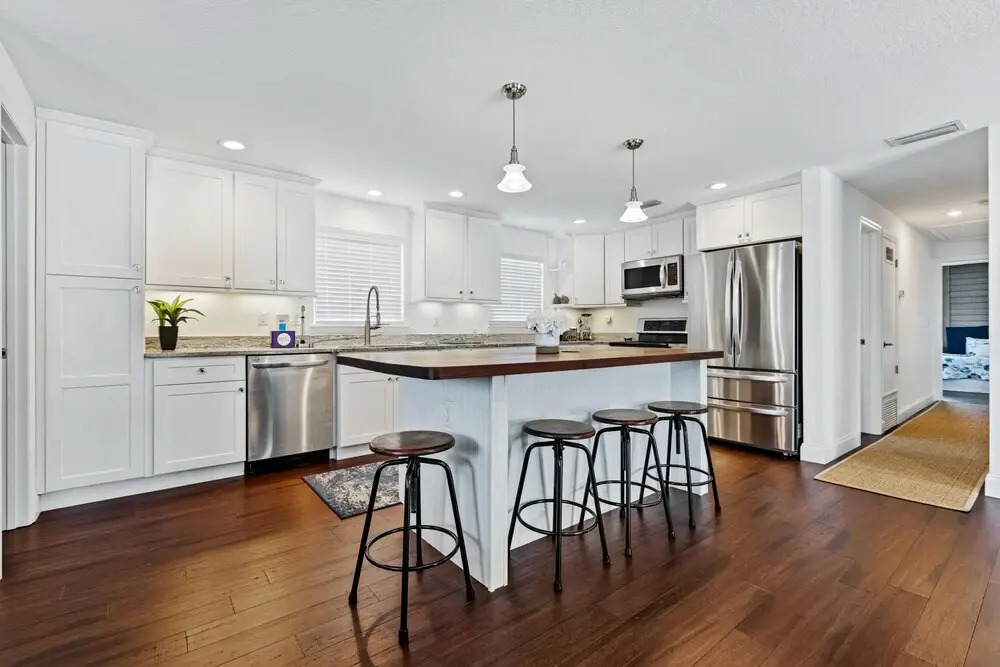 Gorgeous Home With Pool Walk to car Free Beach 4717s