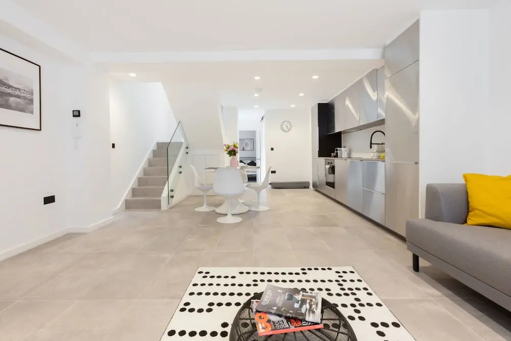 3Bdr House With Patio By The Residences