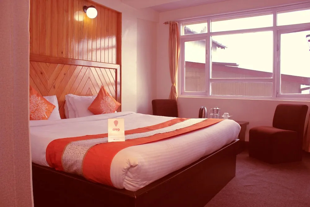 OYO 4803 Hotel Valentino