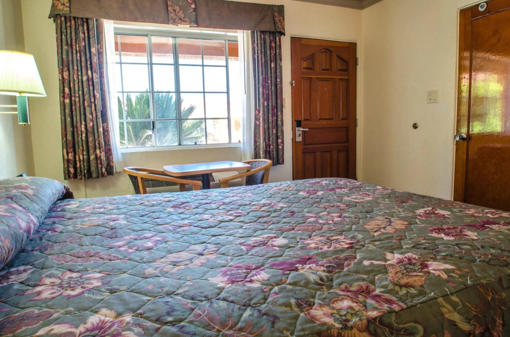 Economy Inn Los Banos