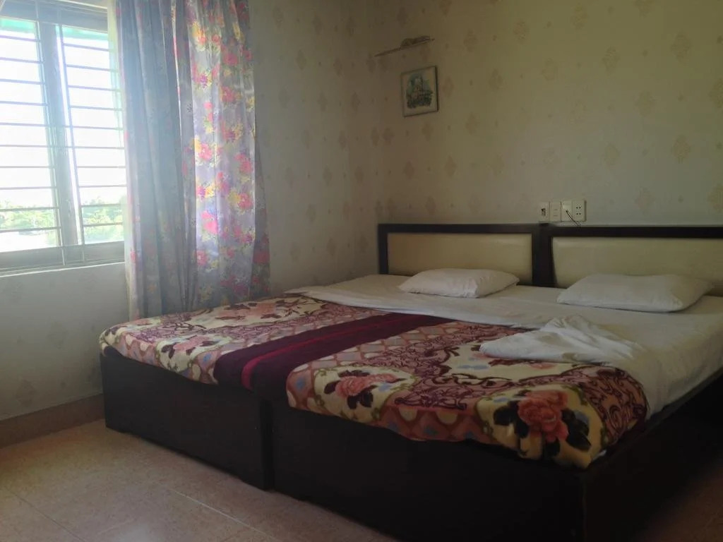 Sunny Hotel Binh Quoi