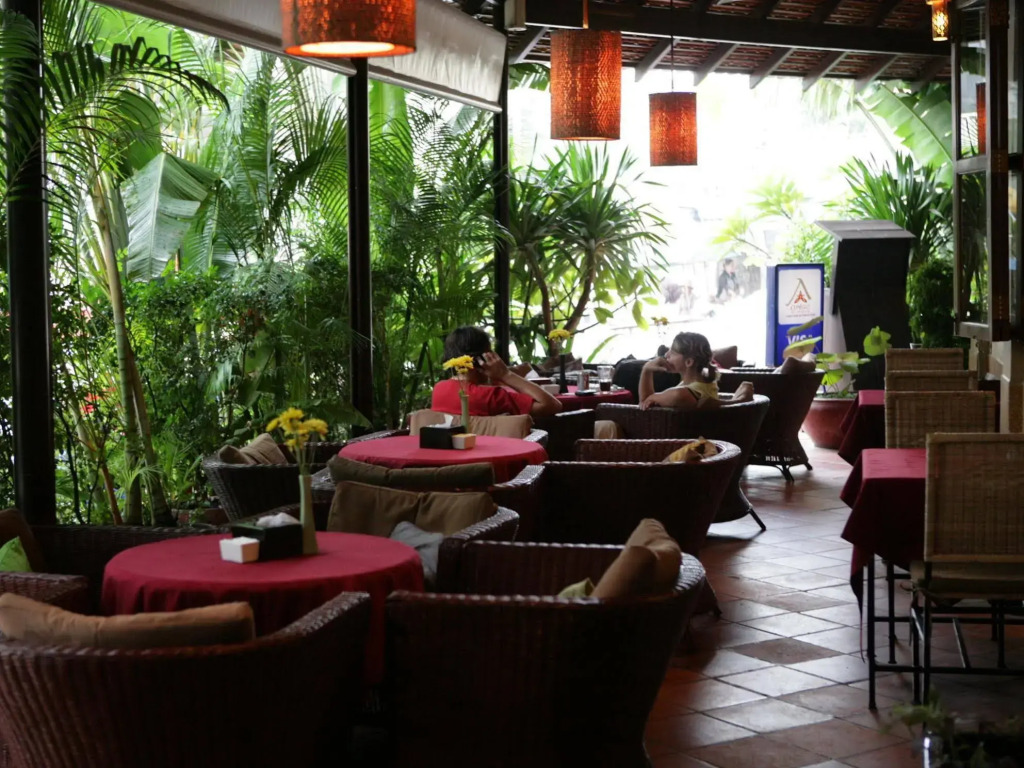 Milan Hotel & Restaurant