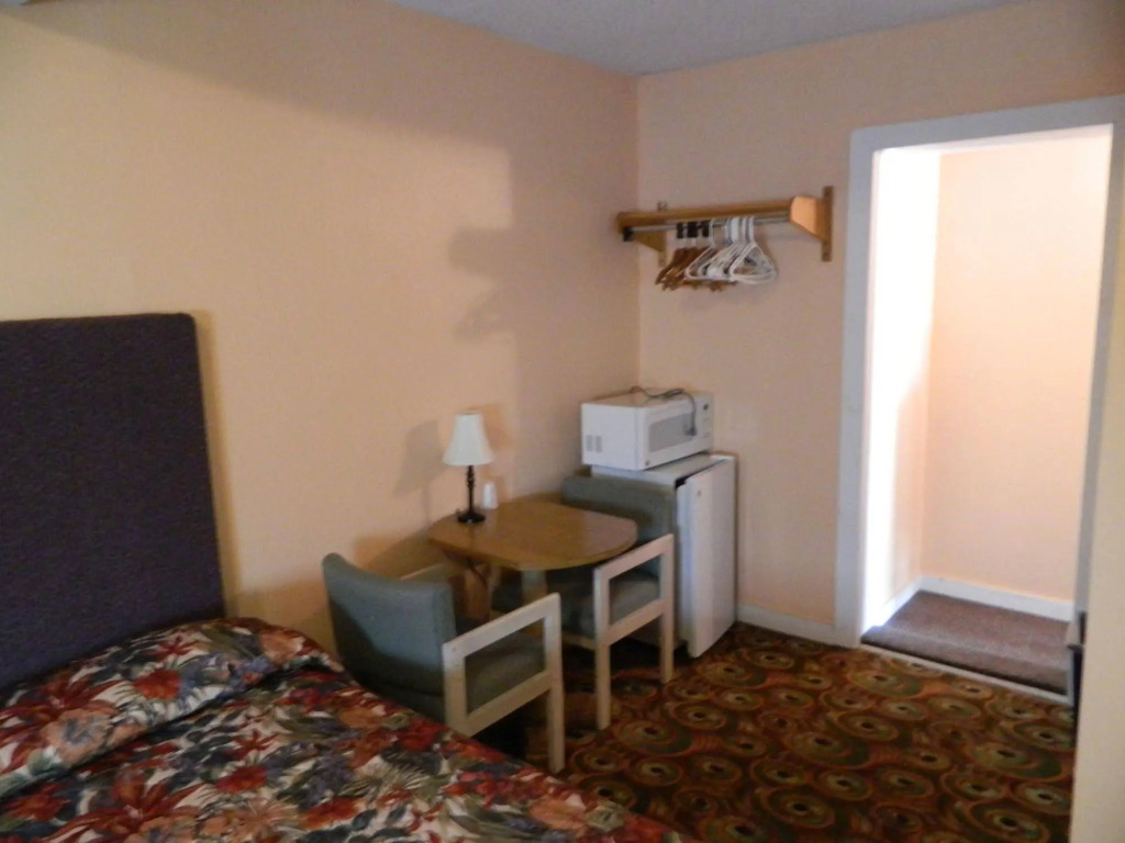 Tropizar Motel