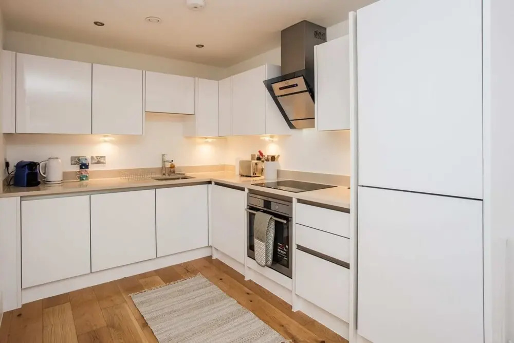 Stunning Modern 1 Bedroom Apartment Near Canary Wharf