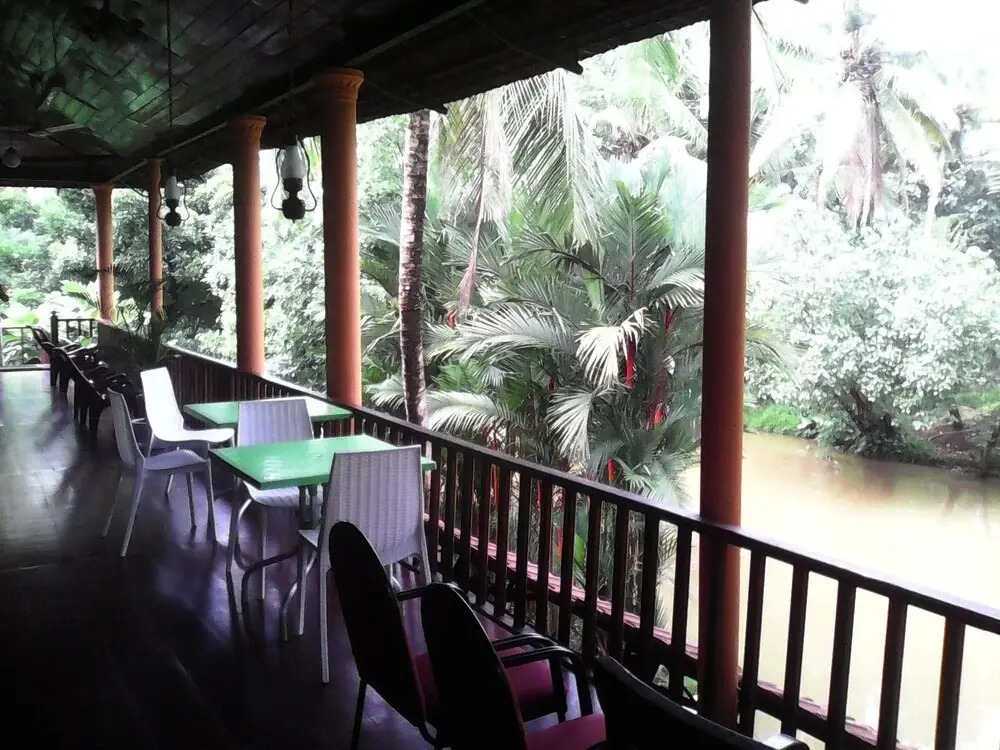 Backwater Retreat - Honeymoon House