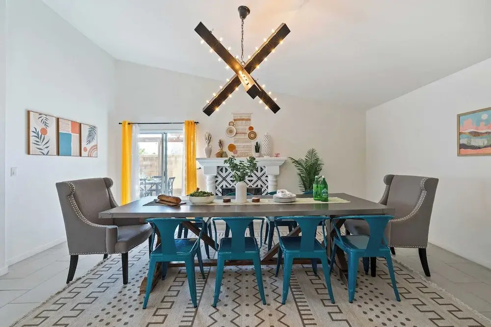 Luxury Oasis w/ Pool + Hot Tub, Fire Pit, Games & Big Yard Larrea by Avantstay