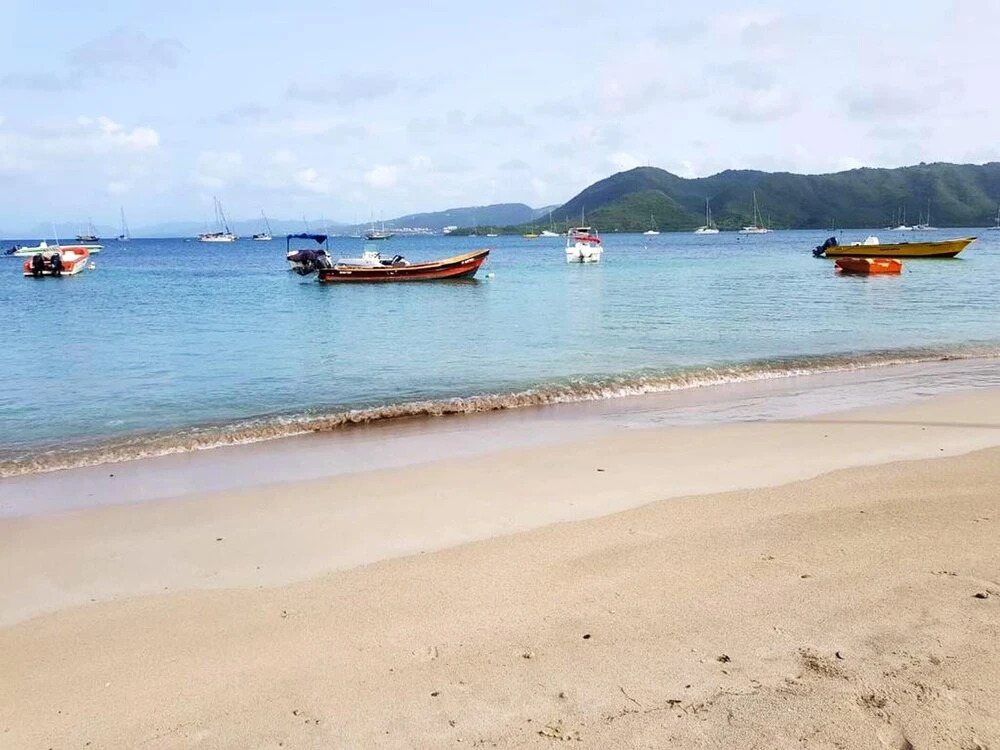 Studio In Sainte Anne With Wonderful City View Furnished Garden And Wifi 2 Km From The Beach